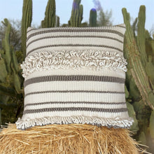 Carica l'immagine nel visualizzatore di Gallery, MAXI CUSCINO BAFFO