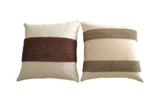 Carica l'immagine nel visualizzatore di Gallery, Set Cuscini Nuragic Double-Face