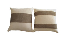 Carica l'immagine nel visualizzatore di Gallery, Set Cuscini Nuragic Double-Face